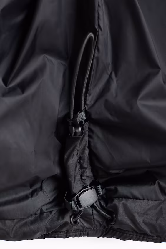 Пуховая спортивная куртка