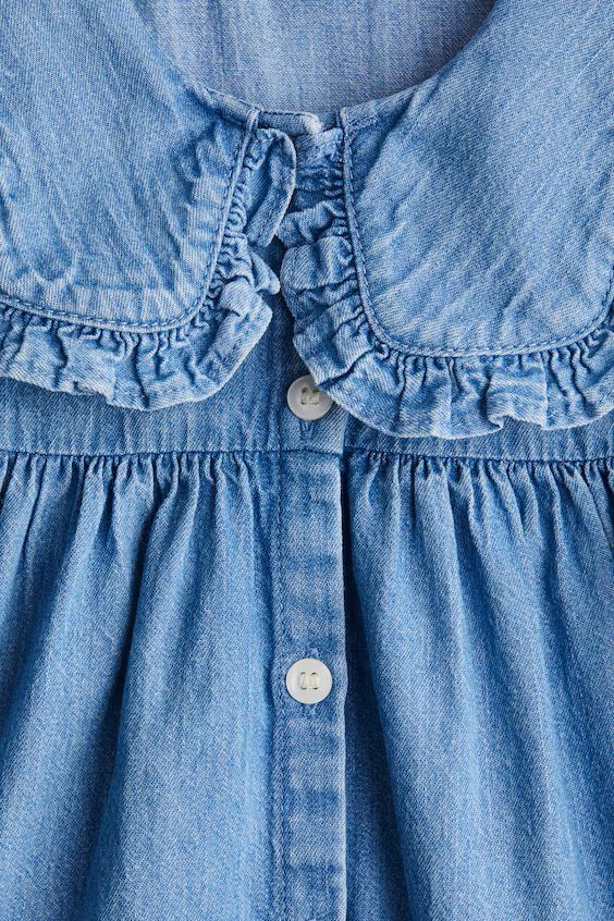 Платье из джинсы с морским воротником