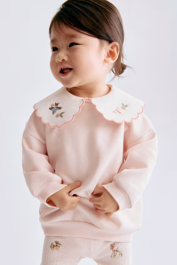 Комплект свитера и леггинсов