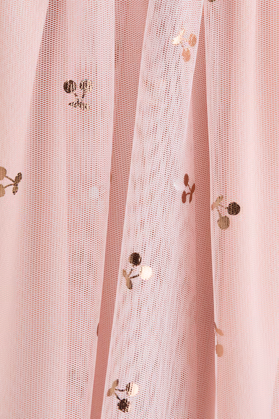 Платье из тюля