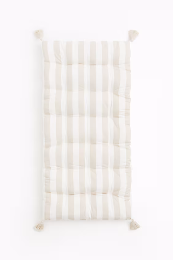 Подушка для стула с бахромой