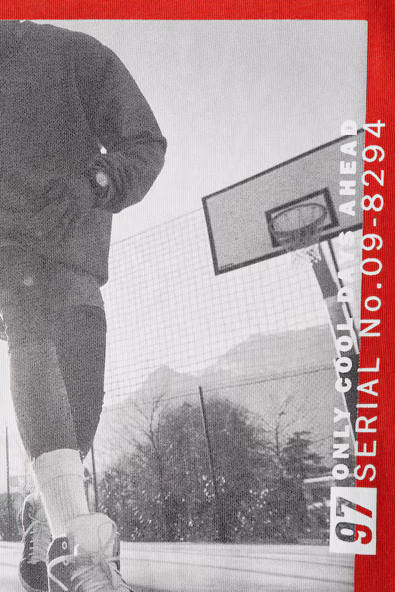 Футболка с принтом