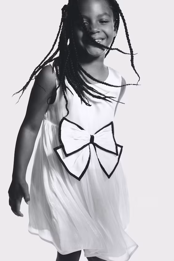 Платье из органзы с бантом