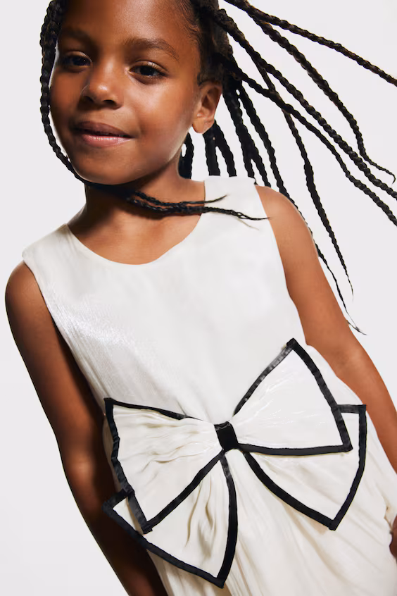 Платье из органзы с бантом