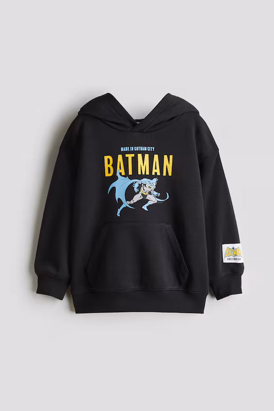 Толстовка с капюшоном в принт