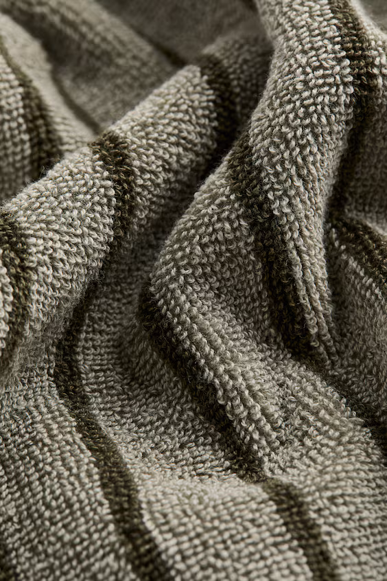 Рушник в полоску для рук