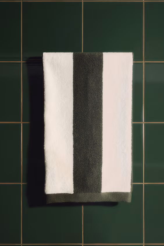 Полотенце для рук в полоску