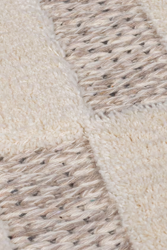 Простеженный геометрический коврик marlowe