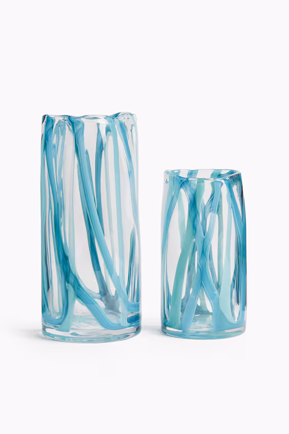 Большая стеклянная кувшин