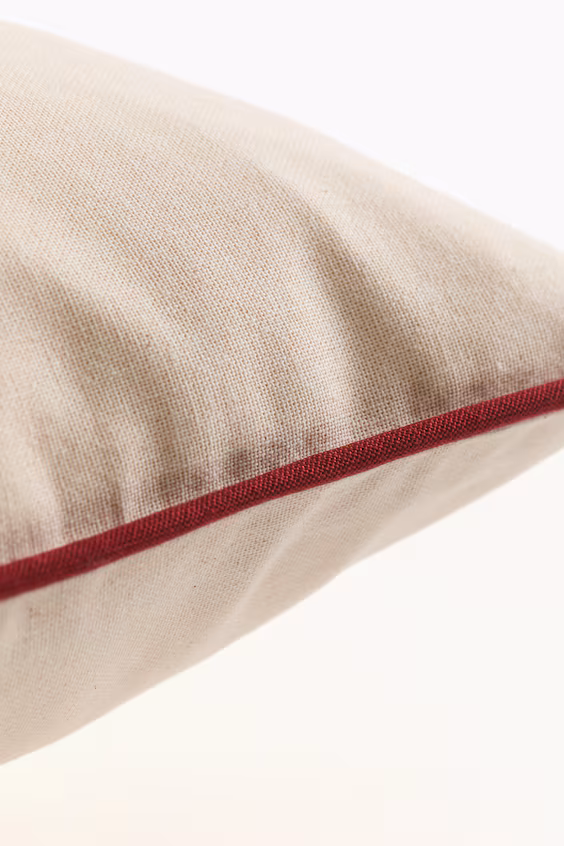 Подушка с принтом