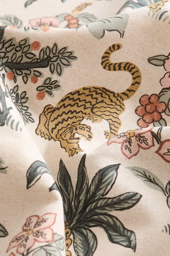 Подушка с принтом