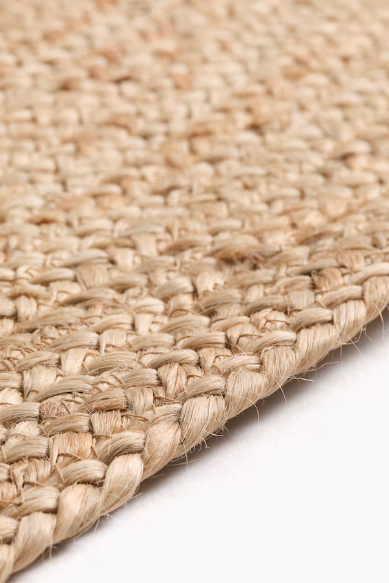 Маленький коврик из джута