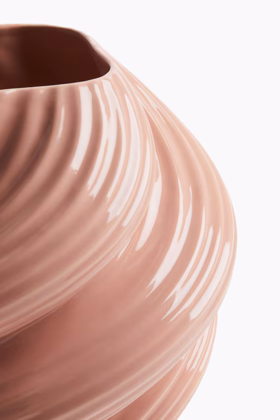 Ваза с узором спирали