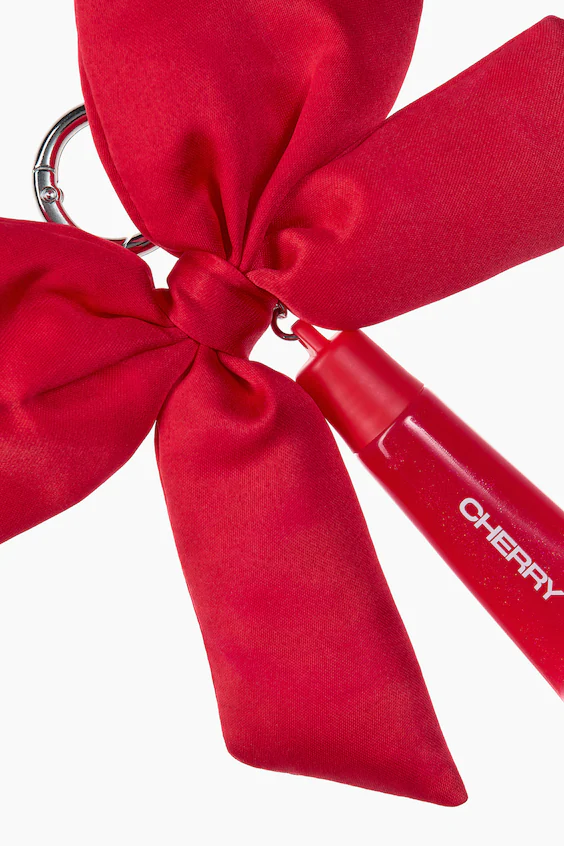 Брелок для ключей с блеском для губ