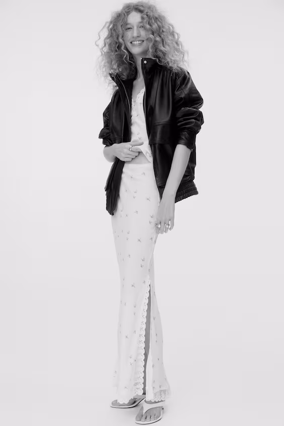 Юбка из вискозы с кружевом