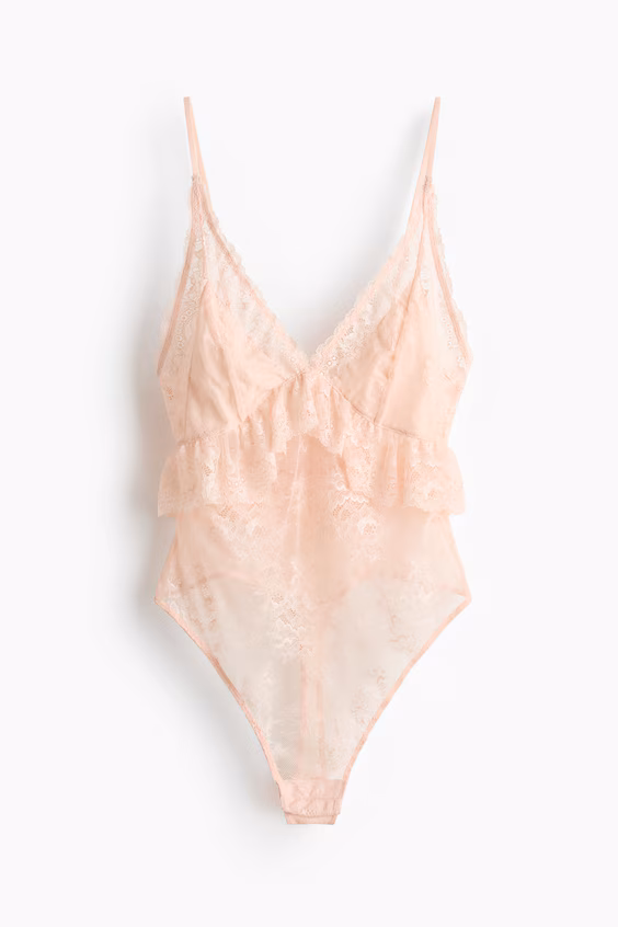 Боди thong из кружева с оборкой