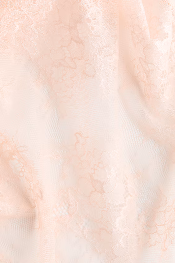 Боди thong из кружева с оборкой