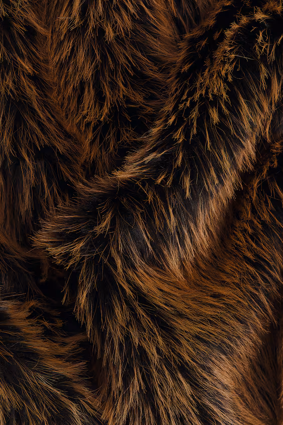 Длинное пушистое пальто