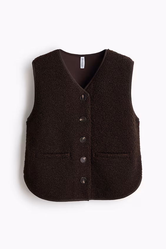 Жилет из меха искусственного плюша