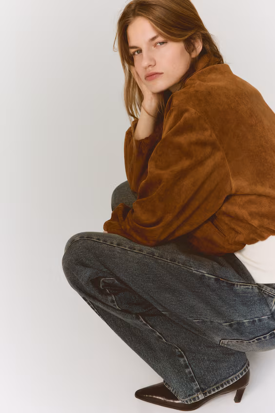 Плащ с воротником