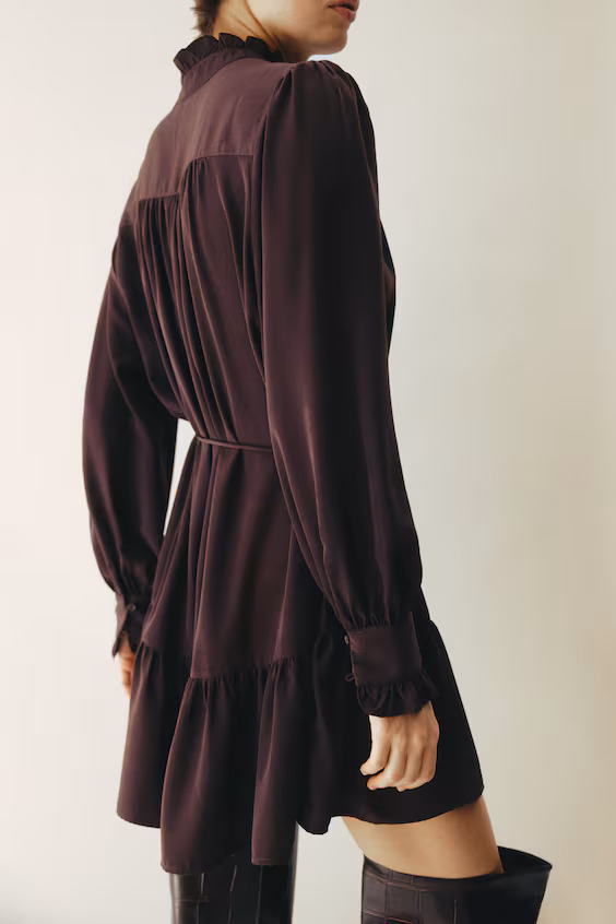 Платье с оборками