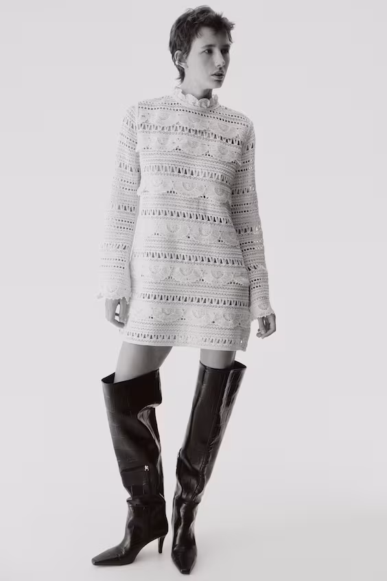 Мини-платье с крючком