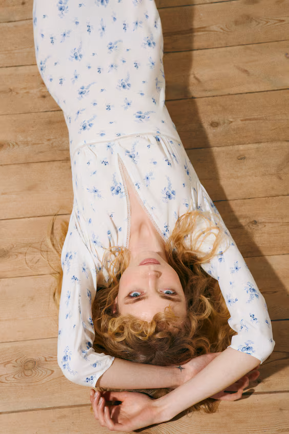 Платье с длинными рукавами из вискозы