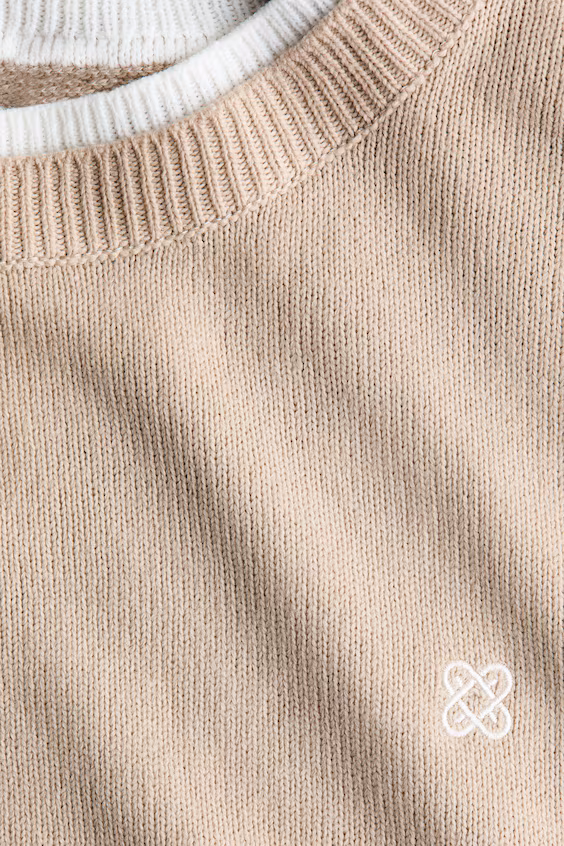 Свитер с эффектом многослойности