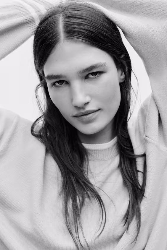 Свитер с эффектом многослойности