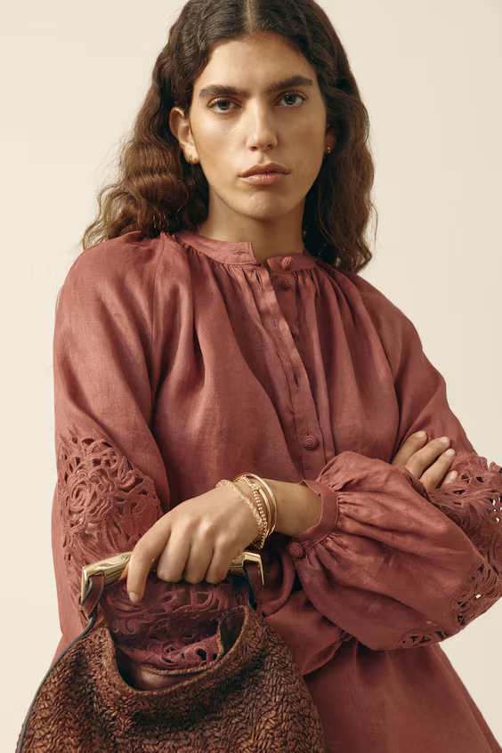 Блуза из льна с английской вышивкой