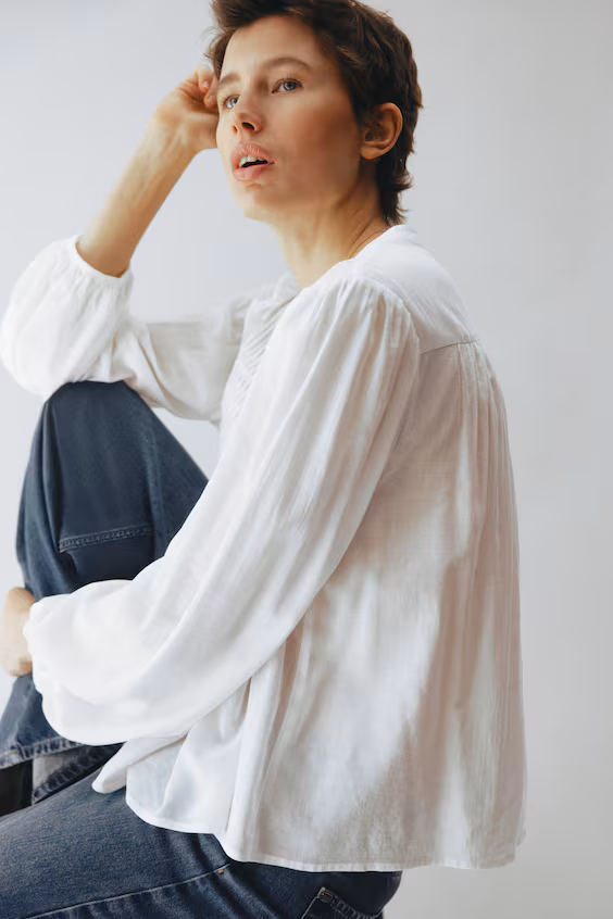 Футболка с рельефами