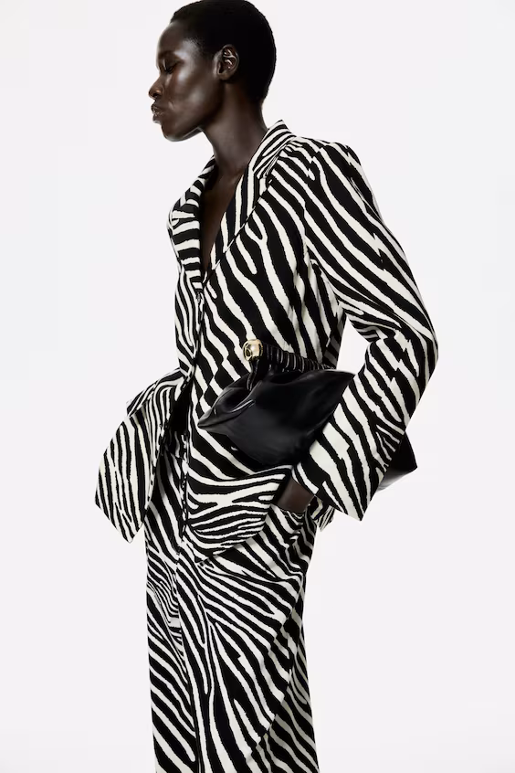 Пиджак с простой застежкой из саржи