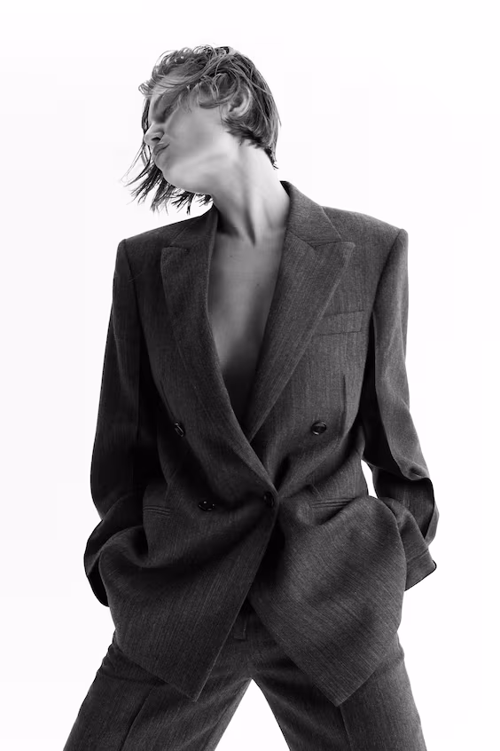 Шерстяной блейзер с застежкой на пуговице