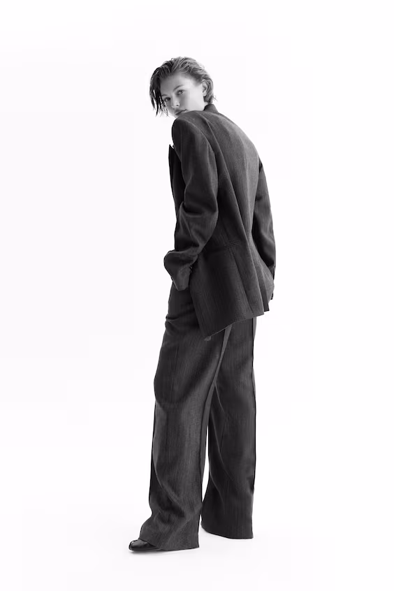 Шерстяной блейзер с застежкой на пуговице