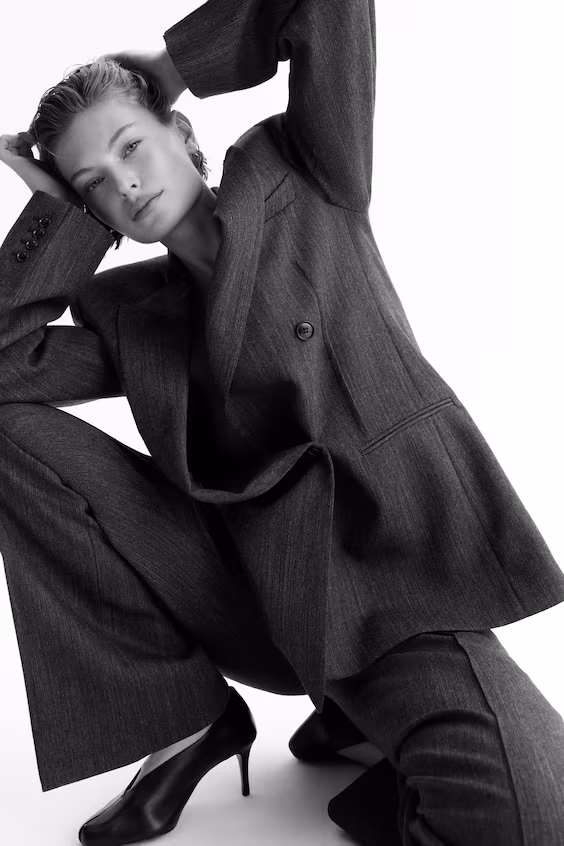 Шерстяной блейзер с застежкой на пуговице