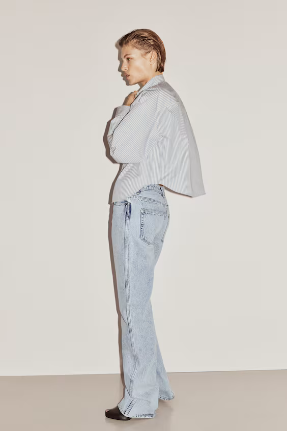 Джинсы с прямыми штанинами