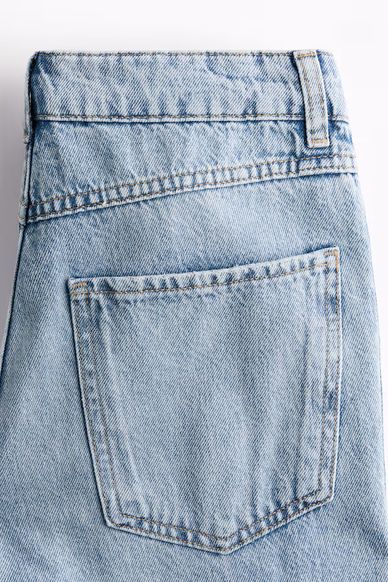 Джинсы прямого кроя с высокой талией