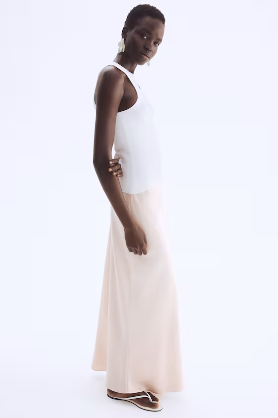 Скользящая юбка из атласа