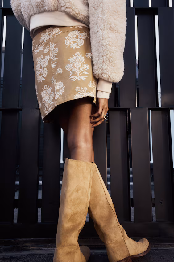 Мини-юбка из функционального материала