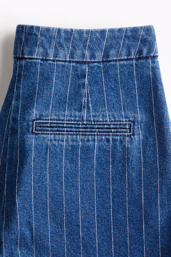 Джинсовый скорт с плиссировкой