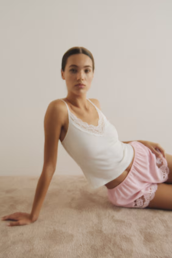 Шорты пижамные с кружевом