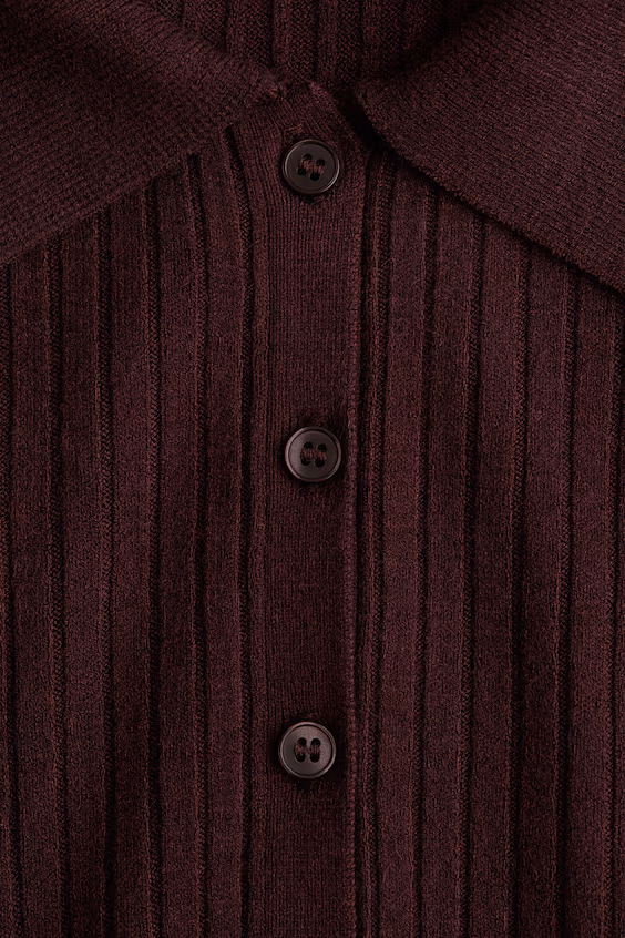 Платье из рубчатой ткани с воротником