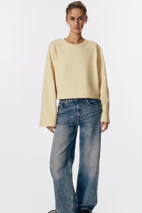 Короткий свитер из интерлока