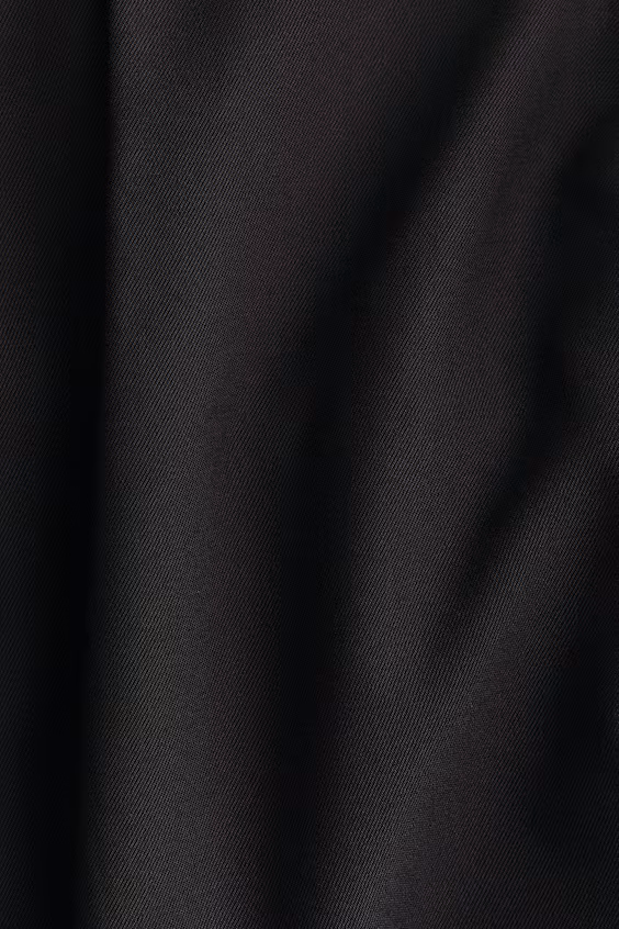 Широкие брюки с поясом на завязках