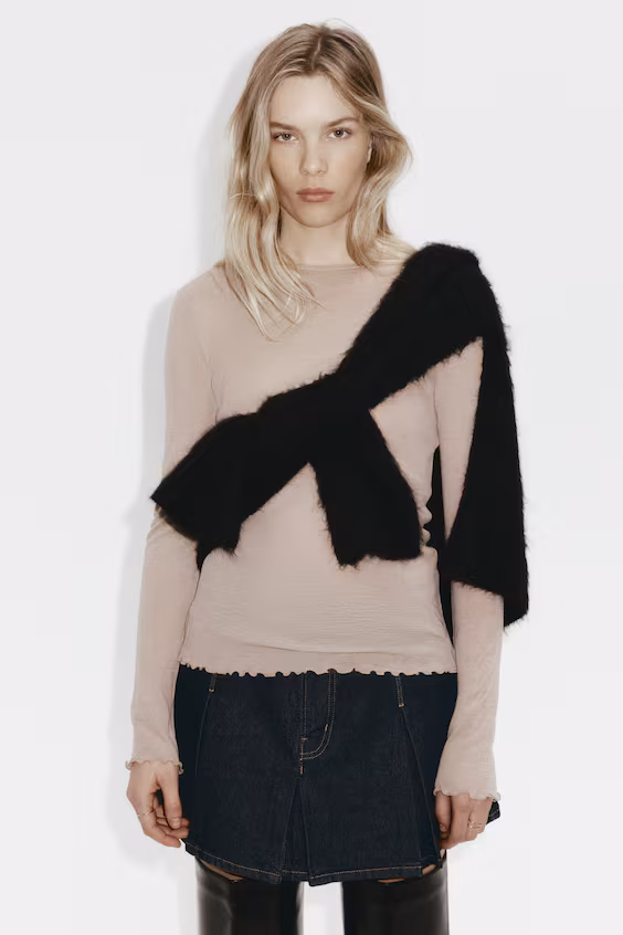 Свитер из шерсти