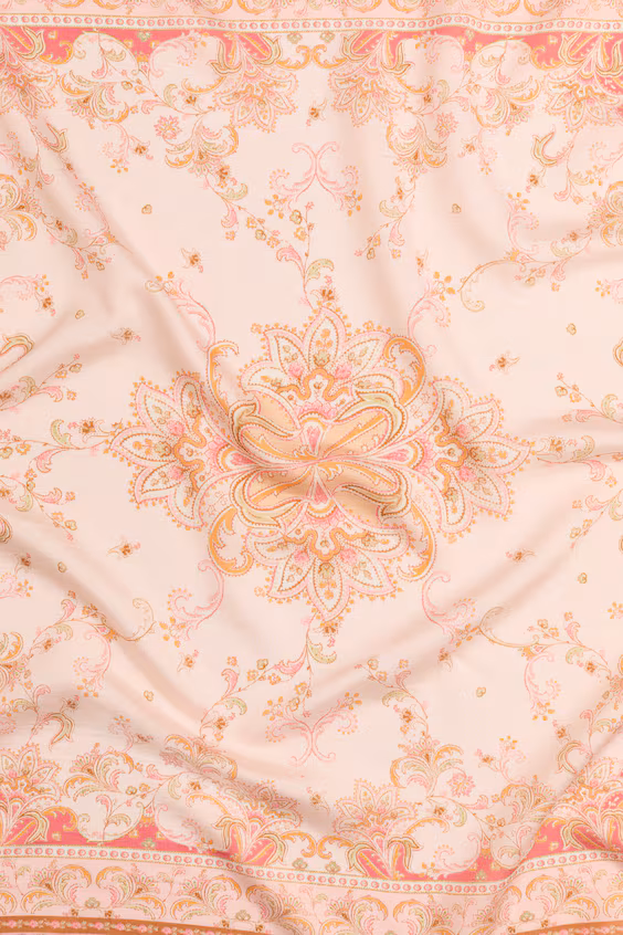 Платок с узором