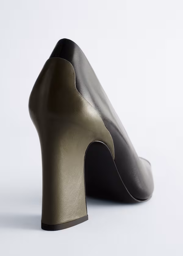 Туфли на высоком каблуке из кожи с цветовыми блоками