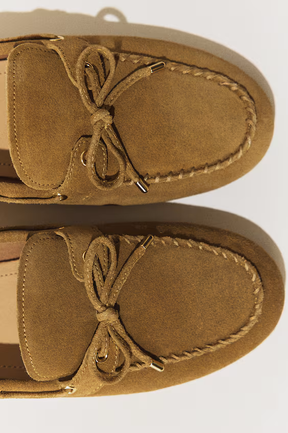 Мокасины из кожи