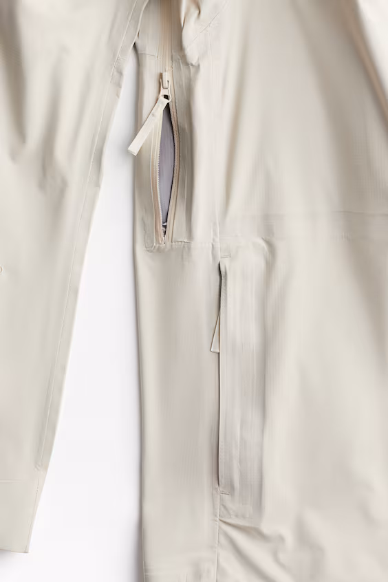 Легкая трехслойная куртка-шелл с технологией stormmove™