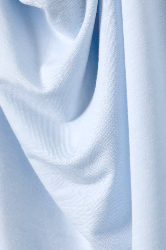 Топ на шее с драпировкой